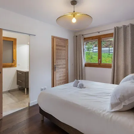 Moderne Avec 3 Chambres, Terrasse, Garage Et Services Inclus A - Fr-1-569-131 Apartment *